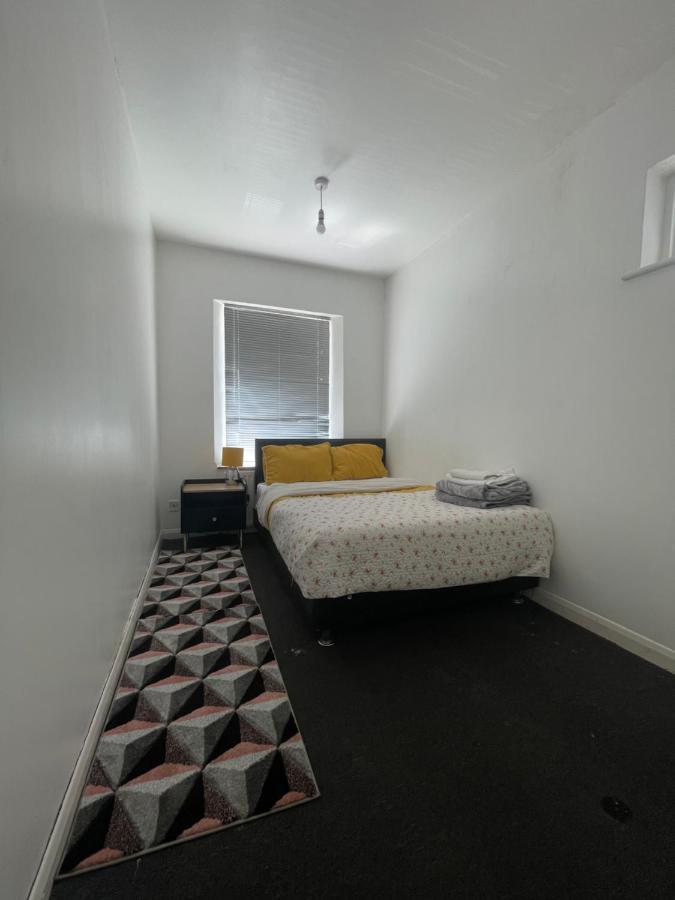 Cozy Private Rooms In Homestay Ilford Eksteriør billede